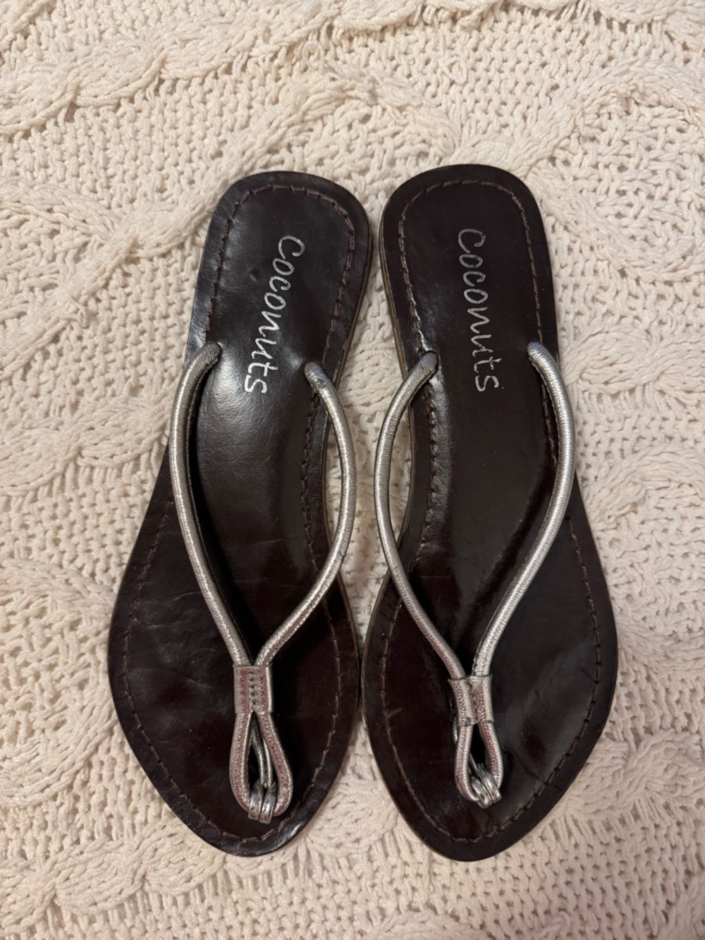 Coconuts by Matisse Black Footbed Sandals with Metallic Silver Straps